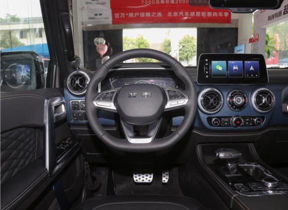 北京BJ40 2021款 2.0T 自动四驱环塔冠军版 中控类   驾驶位