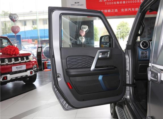 北京BJ40 2021款 2.0T 自动四驱环塔冠军版 车厢座椅   前门板