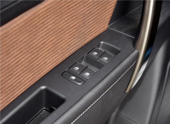 比速M3 2017款 1.5L 精英型 车厢座椅   门窗控制