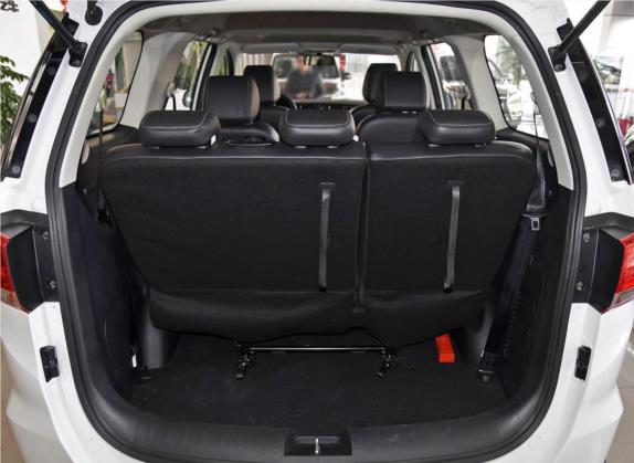 比速M3 2017款 1.5L 豪华型 车厢座椅   后备厢