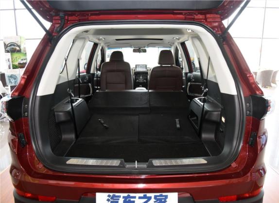 比速T5 2017款 1.5T 手动舒适型 车厢座椅   后备厢