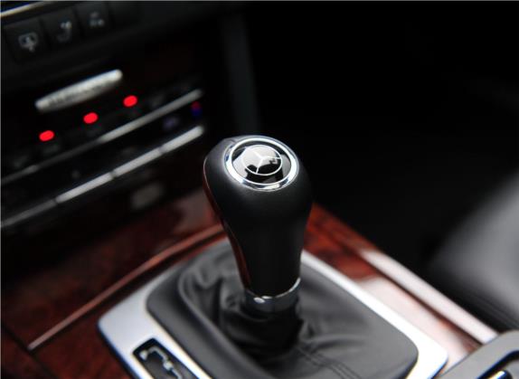 奔驰E级 2010款 E 260 L CGI优雅型 中控类   挡把