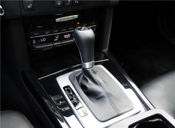 奔驰E级 2011款 E 260 L CGI时尚型 中控类   挡把