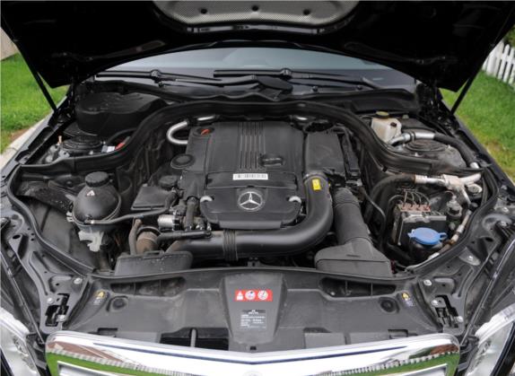奔驰E级 2011款 E 200 L CGI优雅型 其他细节类   发动机舱