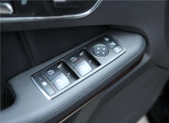 奔驰E级 2011款 E 200 L CGI优雅型 车厢座椅   门窗控制