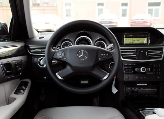 奔驰E级 2012款 E 260 L CGI时尚型 中控类   驾驶位