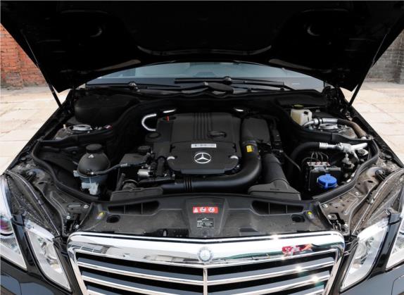 奔驰E级 2012款 E 260 L CGI时尚型 其他细节类   发动机舱
