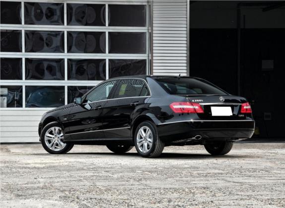 奔驰E级 2012款 E 260 L CGI时尚型 外观   斜后