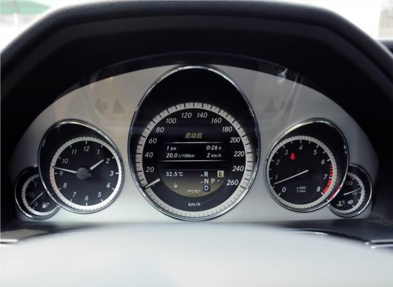 奔驰E级 2012款 E 260 L CGI时尚型 中控类   仪表盘