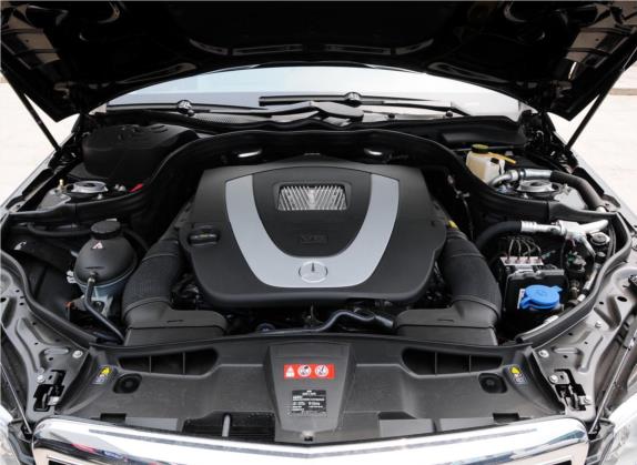 奔驰E级 2012款 E 300 L 时尚型 其他细节类   发动机舱