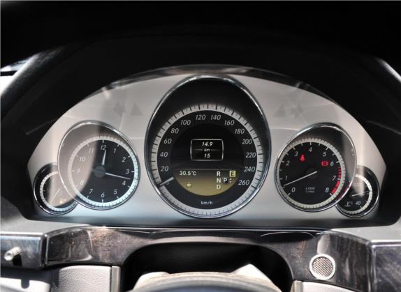 奔驰E级 2012款 E 300 L 时尚型 中控类   仪表盘