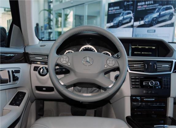 奔驰E级 2013款 E 260 L CGI优雅型 中控类   驾驶位