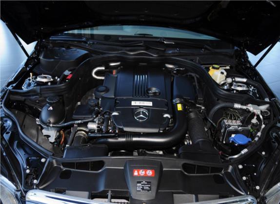 奔驰E级 2013款 E 260 L CGI优雅型 其他细节类   发动机舱