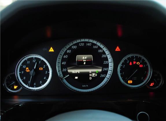 奔驰E级 2013款 E 260 L CGI优雅型 中控类   仪表盘