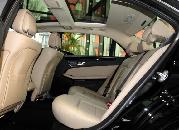 奔驰E级 2013款 E 260 L CGI时尚型 车厢座椅   后排空间