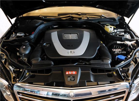 奔驰E级 2013款 E 300 L 优雅型 其他细节类   发动机舱