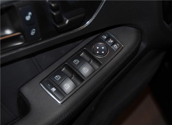 奔驰E级 2013款 E 300 L 优雅型 车厢座椅   门窗控制