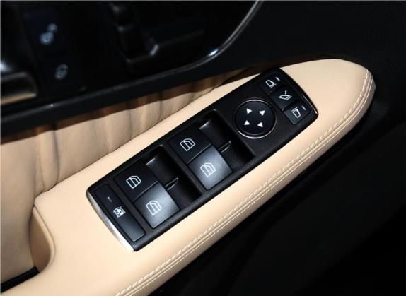 奔驰E级 2013款 E 300 L 时尚豪华型 车厢座椅   门窗控制