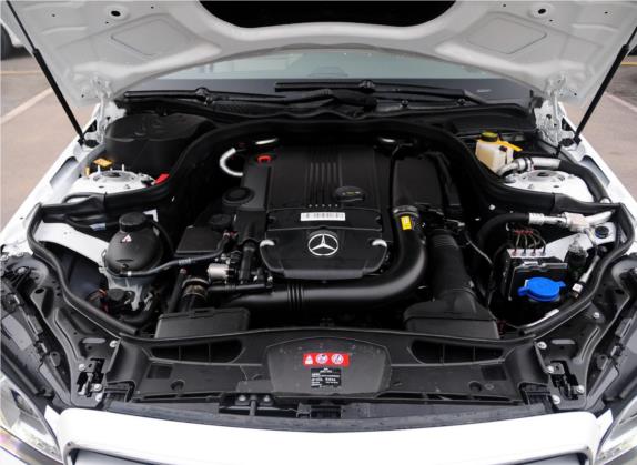 奔驰E级 2014款 E 260 L 运动型 其他细节类   发动机舱