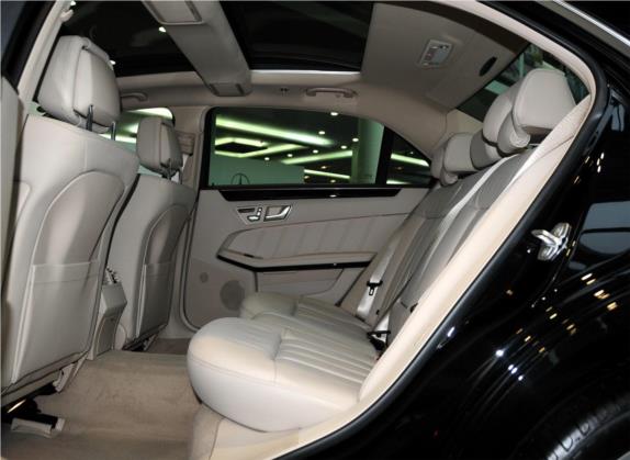 奔驰E级 2014款 E 260 L 运动豪华型 车厢座椅   后排空间