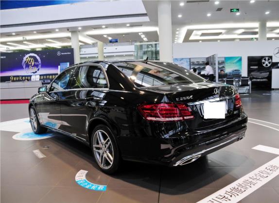 奔驰E级 2014款 E 260 L 运动豪华型 外观   斜后
