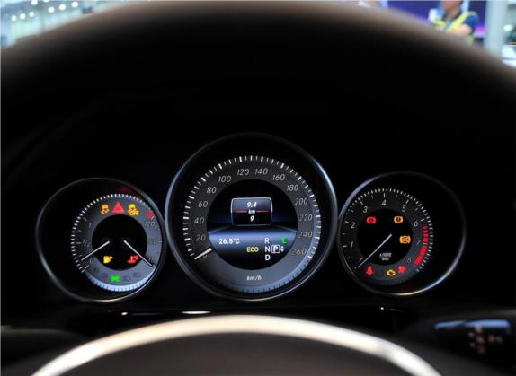 奔驰E级 2014款 E 260 L 运动豪华型 中控类   仪表盘