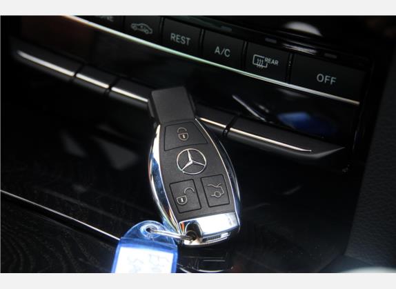 奔驰E级 2014款 E 300 L 运动型 其他细节类   钥匙