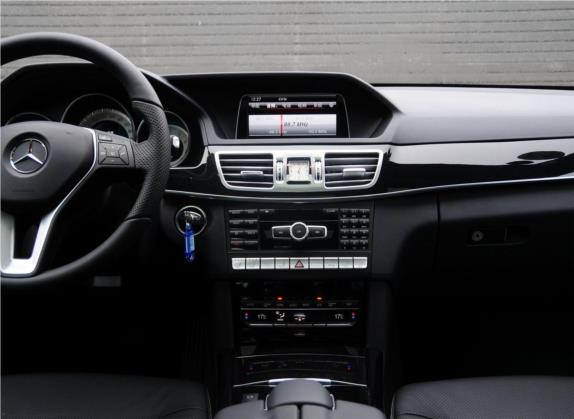 奔驰E级 2014款 E 300 L 运动豪华型 中控类   中控台