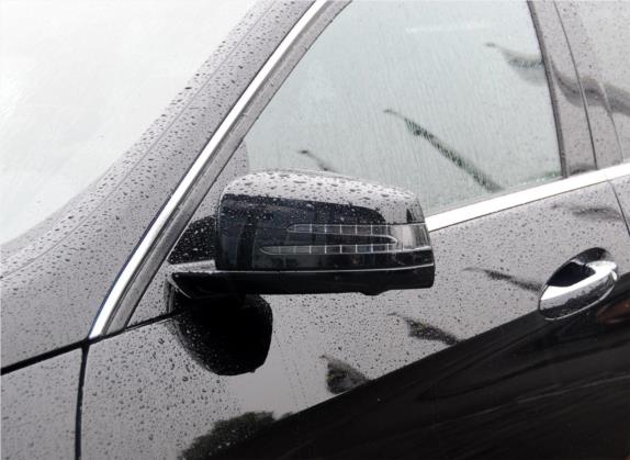 奔驰E级 2014款 E 300 L 运动豪华型 外观细节类   外后视镜