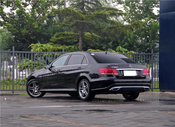 奔驰E级 2014款 E 300 L 运动豪华型 外观   斜后