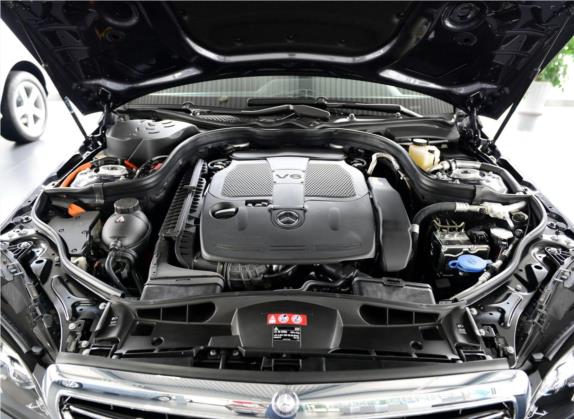奔驰E级 2014款 E 400 L Hybrid 其他细节类   发动机舱