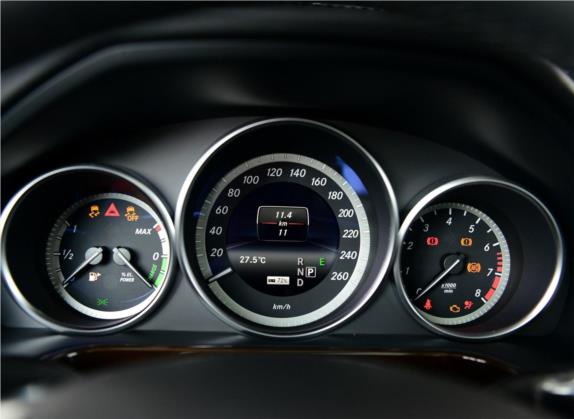 奔驰E级 2014款 E 400 L Hybrid 中控类   仪表盘