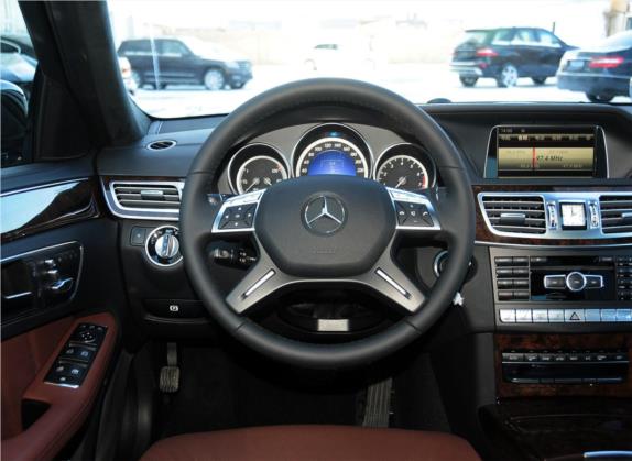 奔驰E级 2014款 改款 E 300 L 中控类   驾驶位
