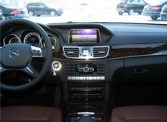 奔驰E级 2014款 改款 E 300 L 中控类   中控台