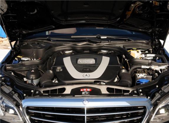 奔驰E级 2014款 改款 E 300 L 其他细节类   发动机舱