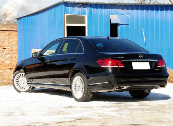 奔驰E级 2014款 改款 E 300 L 外观   斜后