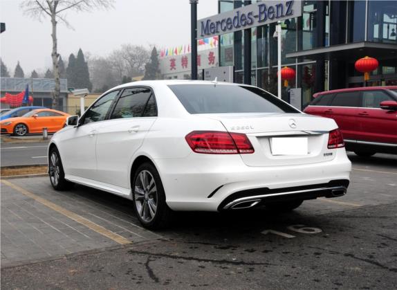 奔驰E级 2014款 改款 E 260 L 运动型 外观   斜后