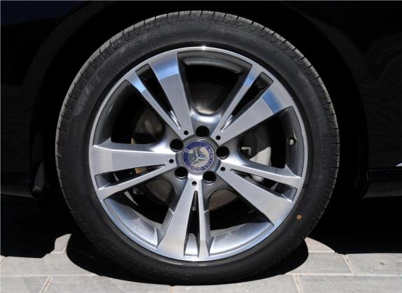 奔驰E级 2015款 E 320 L 4MATIC 其他细节类   前轮