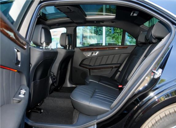 奔驰E级 2015款 E 320 L 4MATIC 车厢座椅   后排空间