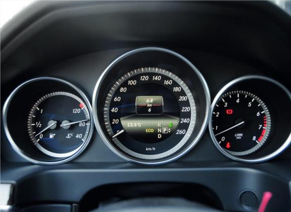 奔驰E级 2015款 E 320 L 4MATIC 中控类   仪表盘
