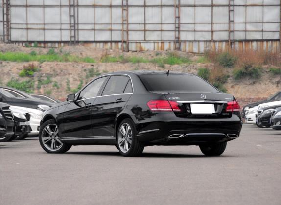 奔驰E级 2015款 E 320 L 豪华型 4MATIC 外观   斜后