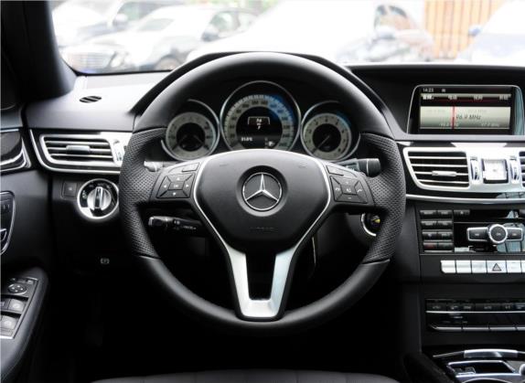 奔驰E级 2015款 E 200 L 运动型 中控类   驾驶位