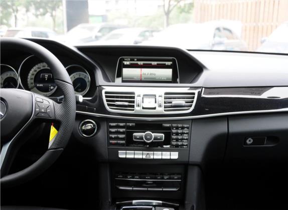 奔驰E级 2015款 E 200 L 运动型 中控类   中控台