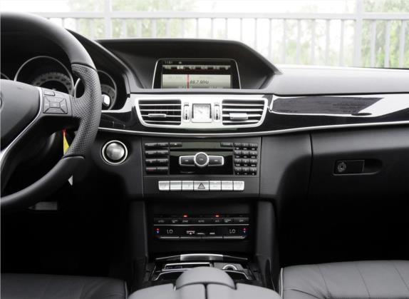 奔驰E级 2015款 E 320 L 运动型 4MATIC 中控类   中控台
