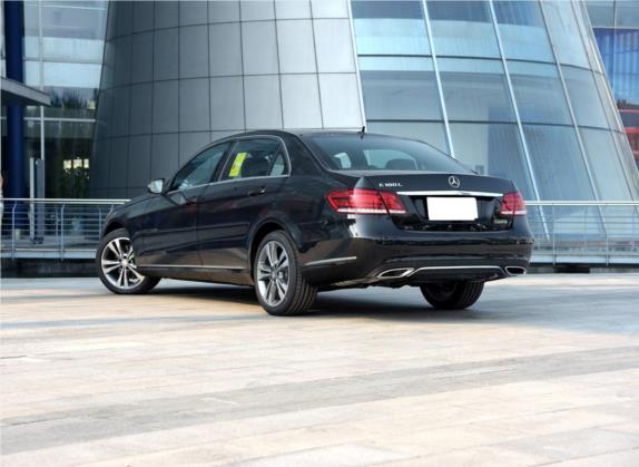 奔驰E级 2015款 改款 E 180 L 运动型 外观   斜后