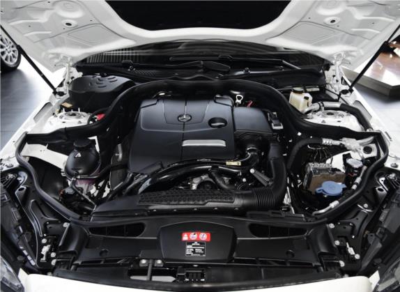 奔驰E级 2015款 改款 E 200 L 运动型 其他细节类   发动机舱