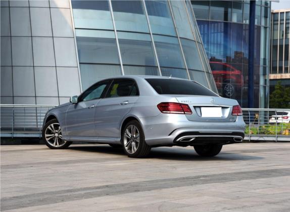 奔驰E级 2015款 改款 E 260 L 运动型 外观   斜后