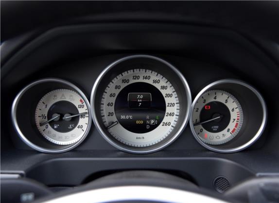 奔驰E级 2015款 改款 E 260 L 运动型 中控类   仪表盘