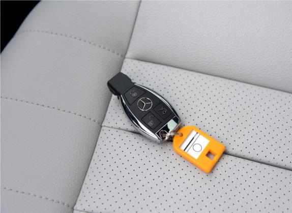 奔驰E级 2015款 改款 E 260 L 运动时尚型 其他细节类   钥匙