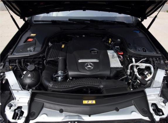 奔驰E级 2016款 E 300 L 豪华型 其他细节类   发动机舱